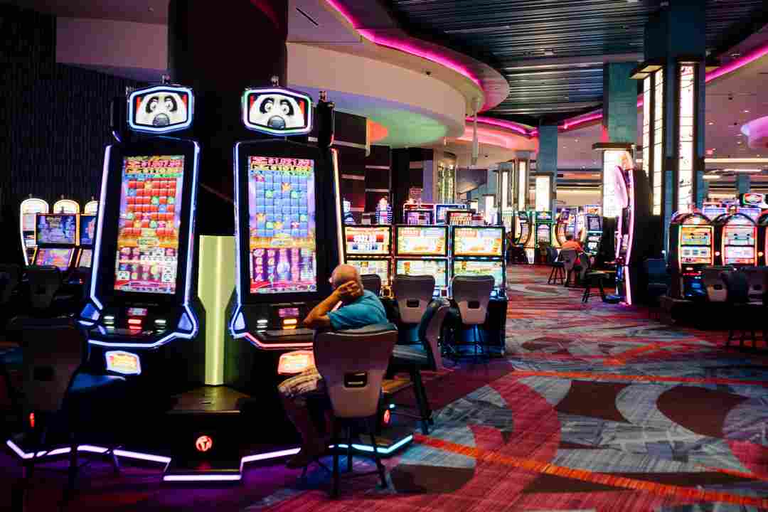 Giới thiệu sơ lược về Diamond Crown Hotel & Casino 